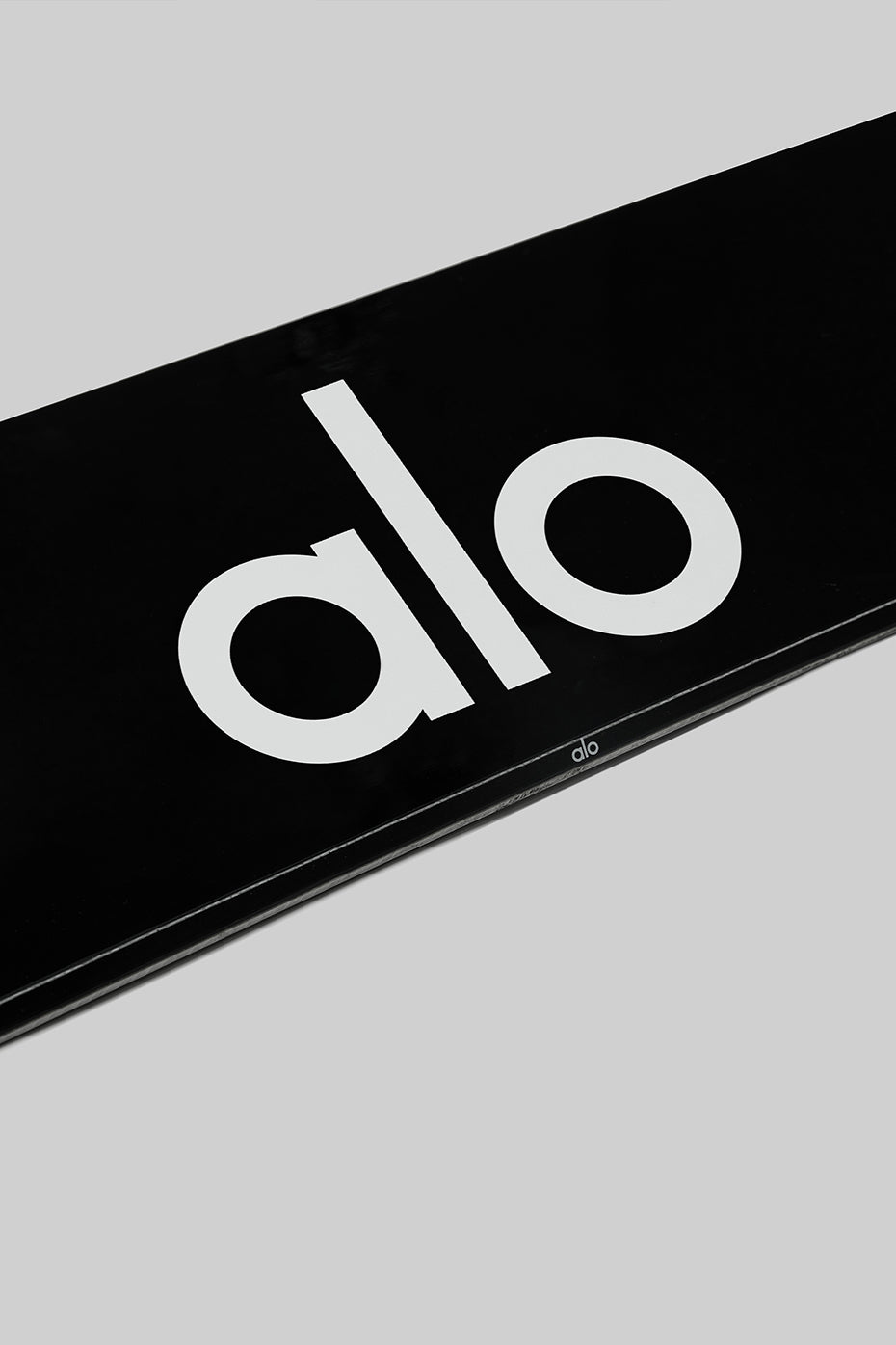 ALO Glacier Snowboard - Black/Black--2